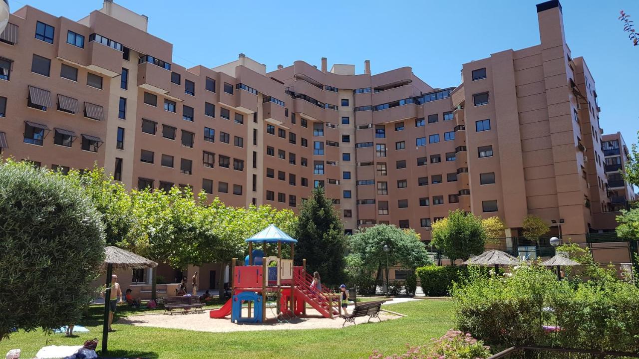 Residencial En Madrid Alquiler De Corta Estancia No Turistico Екстериор снимка