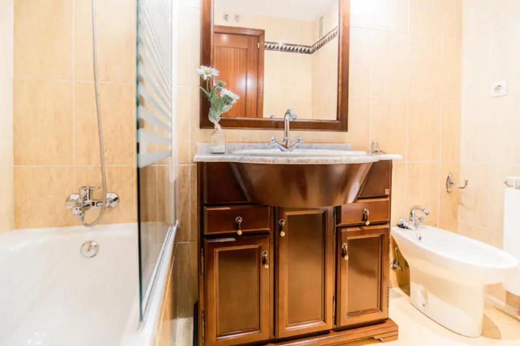 Residencial En Madrid Alquiler De Corta Estancia No Turistico Екстериор снимка
