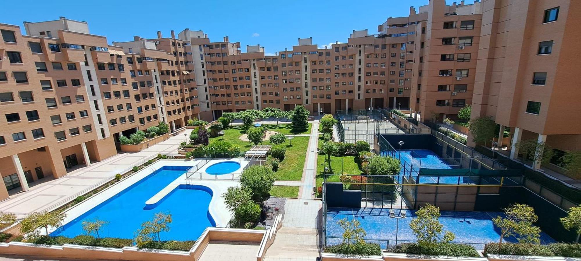 Residencial En Madrid Alquiler De Corta Estancia No Turistico Екстериор снимка
